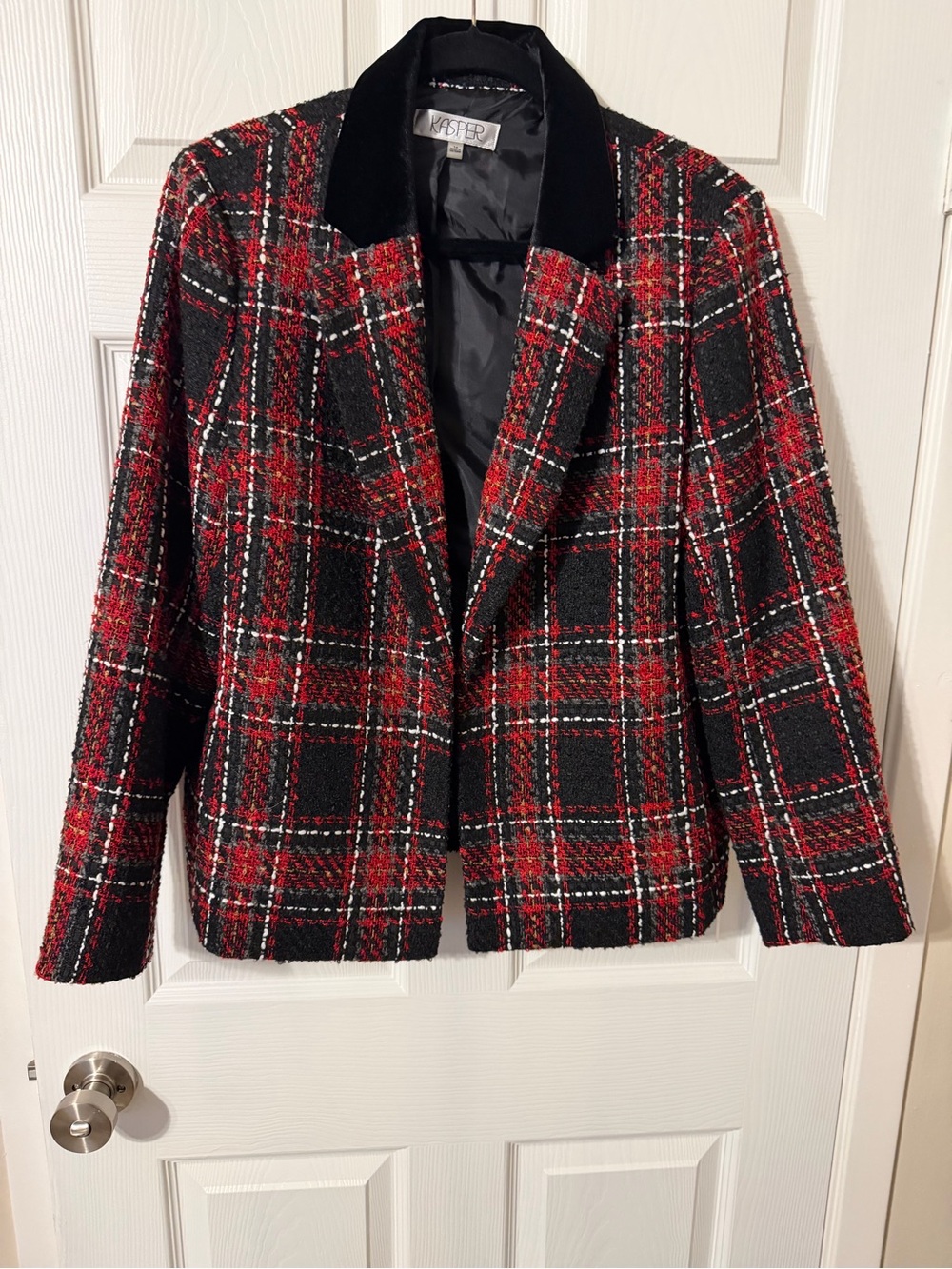 Kasper Red Black Plaid Tweed Blazer with Velvet Collar